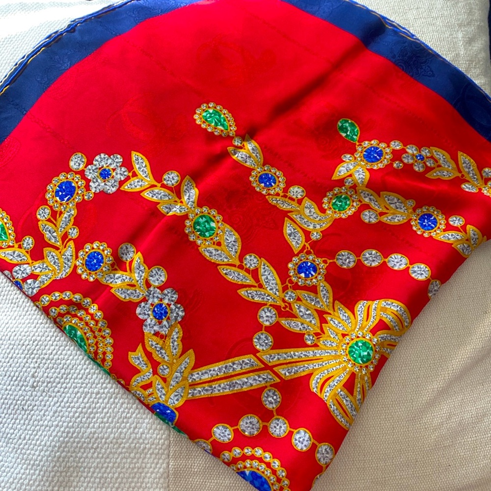 AUTHENTIC CARTIER SCARF